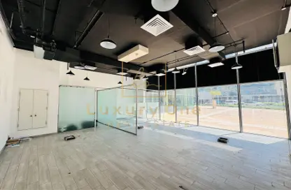 Retail - Studio for rent in Bay Square Building 9 - Bay Square - Business Bay - Dubai