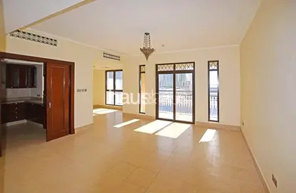 Apartment - 2 Bedrooms - 3 Bathrooms for sale in Zanzebeel 2 - Zanzebeel - Old Town - Dubai