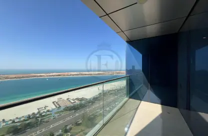 Apartment - 3 Bedrooms - 5 Bathrooms for rent in Wave tower - Corniche Road - Abu Dhabi