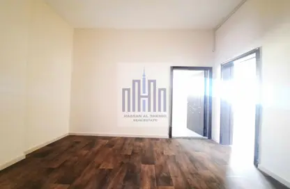 Apartment - 3 Bedrooms - 2 Bathrooms for rent in Muwailih Building - Muwaileh - Sharjah