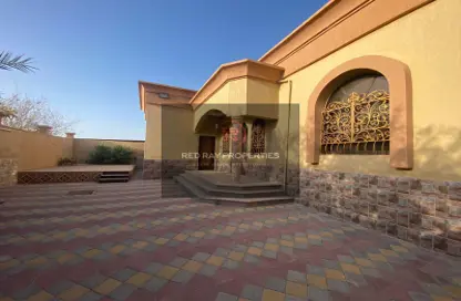 Villa - 3 Bedrooms - 5 Bathrooms for sale in Julfar - Ras Al Khaimah