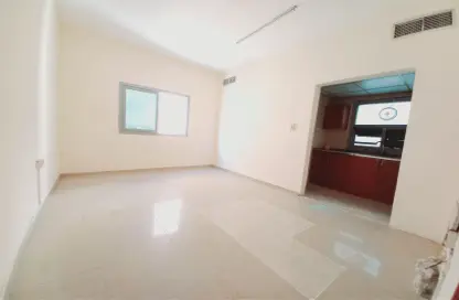 Apartment - 1 Bathroom for rent in SG Muwaileh Building - Muwaileh - Sharjah