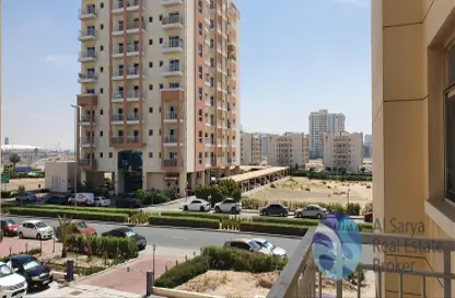 Apartment - 1 Bedroom - 2 Bathrooms for rent in Tala 2 - Queue Point - Dubai Land - Dubai