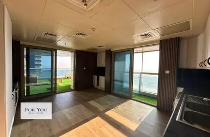 Apartment - 2 Bedrooms - 3 Bathrooms for sale in Princess Tower - Dubai Marina - Dubai