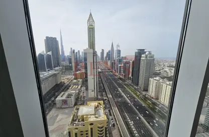 Apartment - 1 Bedroom - 2 Bathrooms for rent in Maze Tower - Sheikh Zayed Road - Dubai