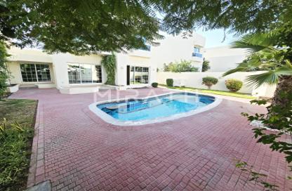 Villa - 5 Bedrooms - 5 Bathrooms for rent in Umm Suqeim 2 Villas - Umm Suqeim 2 - Umm Suqeim - Dubai