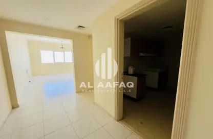 Apartment - 1 Bedroom - 1 Bathroom for rent in Manazil Tower 2 - Al Taawun Street - Al Taawun - Sharjah