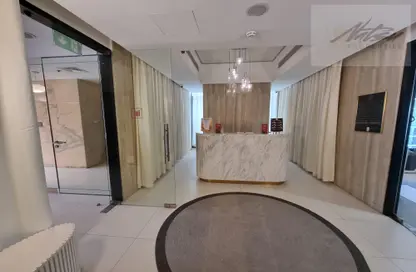 Retail - Studio - 2 Bathrooms for rent in The Crescent - Palm Jumeirah - Dubai