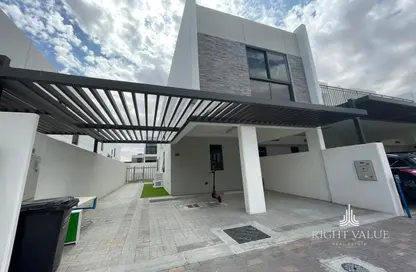 Villa - 3 Bedrooms - 5 Bathrooms for rent in Juniper - Damac Hills 2 - Dubai