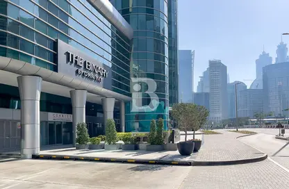 Office Space - Studio for sale in The Binary Tower - Business Bay - Dubai