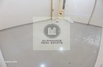 Apartment - 3 Bedrooms - 4 Bathrooms for rent in Al Najda Street - Abu Dhabi