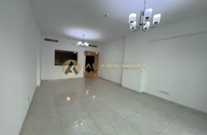 Apartment - 1 Bedroom - 2 Bathrooms for rent in Golden Homes Building - Jumeirah Village Circle - Dubai