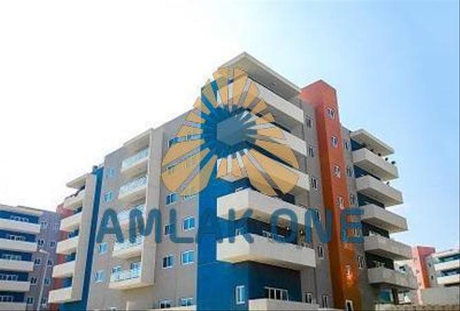 Apartment - 2 Bedrooms - 3 Bathrooms for sale in Tower 25 - Al Reef Downtown - Al Reef - Abu Dhabi