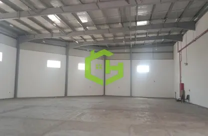 Warehouse - Studio - 2 Bathrooms for rent in Al Khawaneej - Dubai