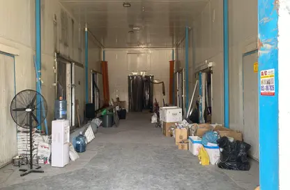 Warehouse - Studio for rent in Umm Ramool - Dubai