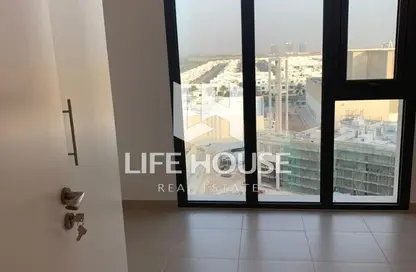 Apartment - 1 Bedroom - 1 Bathroom for rent in Hayat Boulevard-2A - Hayat Boulevard - Town Square - Dubai