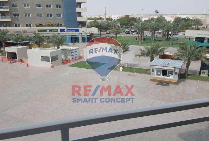 Apartment - 3 Bedrooms - 4 Bathrooms for sale in Tower 21 - Al Reef Downtown - Al Reef - Abu Dhabi