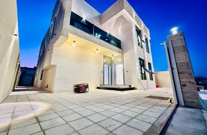 Villa - 5 Bedrooms - 7 Bathrooms for sale in Al Yasmeen 1 - Al Yasmeen - Ajman