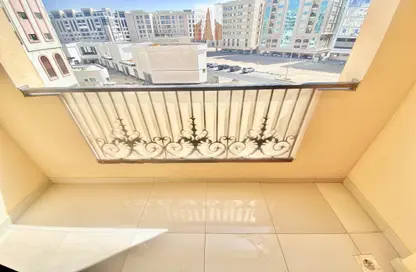 Apartment - 1 Bedroom - 2 Bathrooms for rent in Muwailih Building - Muwaileh - Sharjah