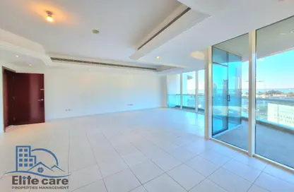 Apartment - 3 Bedrooms - 5 Bathrooms for rent in Bel Ghailam Tower - Corniche Road - Abu Dhabi