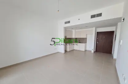 Apartment - 1 Bedroom - 1 Bathroom for sale in Hayat Boulevard-1A - Hayat Boulevard - Town Square - Dubai