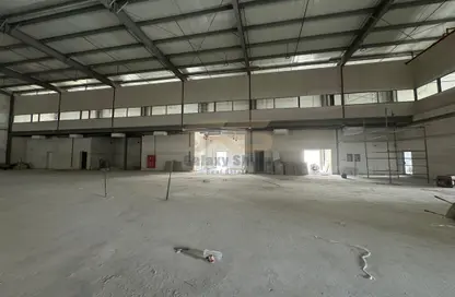 Warehouse - Studio - 1 Bathroom for rent in Al Khawaneej - Dubai