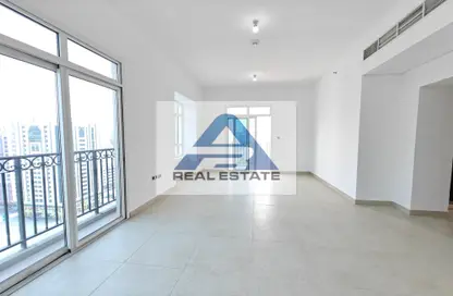 Apartment - 2 Bedrooms - 4 Bathrooms for rent in Hamdan Street - Abu Dhabi