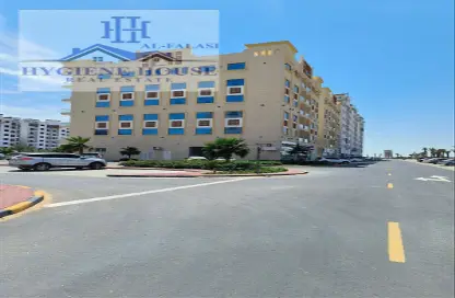 Apartment - 2 Bedrooms - 2 Bathrooms for sale in Al Yasmeen - Ajman