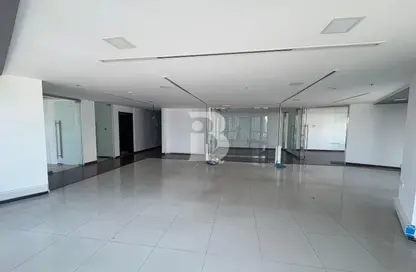 Office Space - Studio for rent in The Regal Tower - Business Bay - Dubai