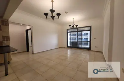 Apartment - 1 Bedroom - 2 Bathrooms for rent in Hamza Tower - Dubai Sports City - Dubai