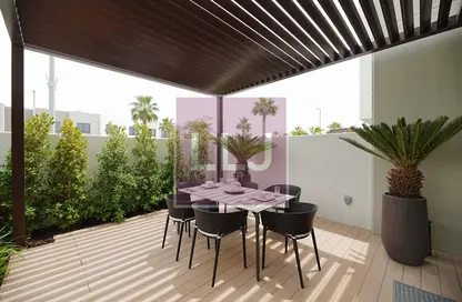 Terrace image for: Townhouse - 2 Bedrooms - 3 Bathrooms for rent in Noya 1 - Noya - Yas Island - Abu Dhabi, Image 1