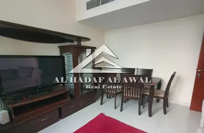 Apartment - 1 Bedroom - 2 Bathrooms for rent in Al Taawoon Tower 1 - Al Taawoon Towers - Al Khan - Sharjah