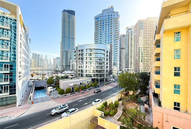 Apartment - Studio - 1 Bathroom for rent in DEC Tower 3 - DEC Towers - Dubai Marina - Dubai