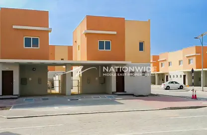 Villa - 2 Bedrooms - 3 Bathrooms for sale in Manazel Al Reef 2 - Al Samha - Abu Dhabi