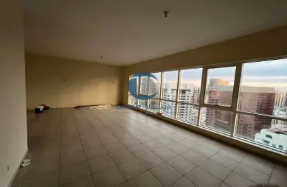 Apartment - 3 Bedrooms - 4 Bathrooms for rent in Al Salam Tower - Tourist Club Area - Abu Dhabi