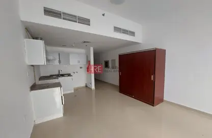 Apartment - 1 Bathroom for rent in Al Amir Residence - Jumeirah Village Circle - Dubai