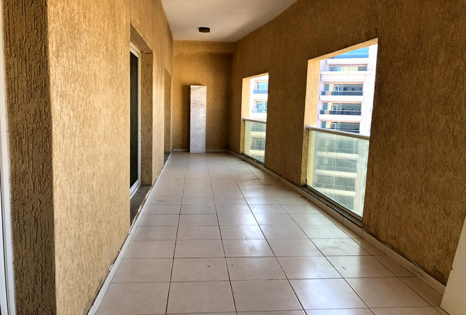 apartment-for-rent-in-oud-metha-building-2-br-balcony-near-to-metro