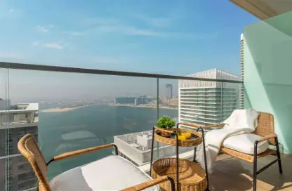 Apartment - 1 Bedroom - 1 Bathroom for sale in Marina Vista - EMAAR Beachfront - Dubai Harbour - Dubai