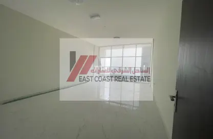 Apartment - 2 Bedrooms - 3 Bathrooms for rent in Corniche Al Fujairah - Fujairah