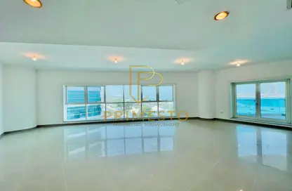 Apartment - 4 Bedrooms - 5 Bathrooms for rent in Al Sahel Tower 2 - Al Sahel Towers - Corniche Road - Abu Dhabi