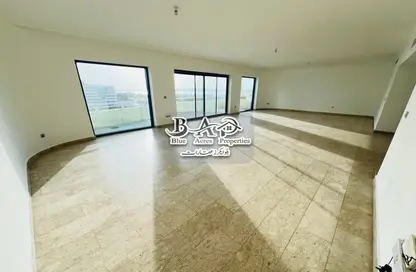 Duplex - 3 Bedrooms - 4 Bathrooms for rent in Al Shaheen Tower - Al Khalidiya - Abu Dhabi