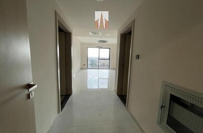 Apartment - 1 Bedroom - 2 Bathrooms for rent in Muwaileh - Sharjah