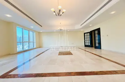 Apartment - 3 Bedrooms - 5 Bathrooms for rent in Al Ghaith Tower - Hamdan Street - Abu Dhabi