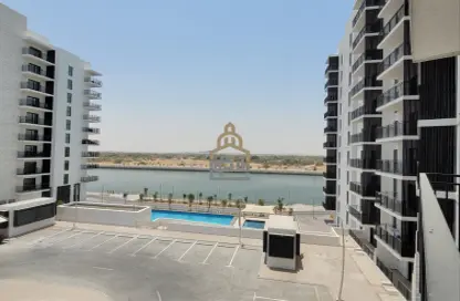 Apartment - 1 Bathroom for rent in Waters Edge - Yas Island - Abu Dhabi