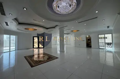 Villa - 5 Bedrooms - 6 Bathrooms for rent in Al Quoz 2 - Al Quoz - Dubai