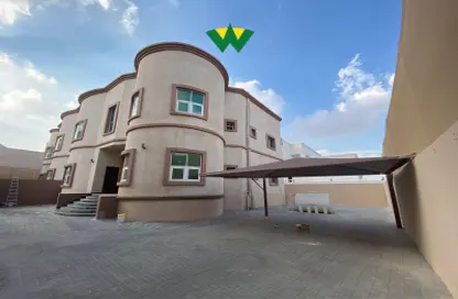 Villa - 4 Bedrooms - 5 Bathrooms for rent in Mohamed Bin Zayed Centre - Mohamed Bin Zayed City - Abu Dhabi