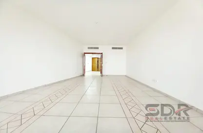 Apartment - 3 Bedrooms - 4 Bathrooms for rent in EREC Building - Al Falah Street - City Downtown - Abu Dhabi