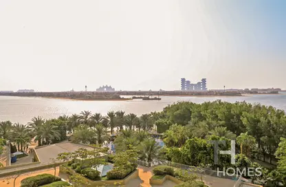 Apartment - 3 Bedrooms - 4 Bathrooms for sale in Dream Palm Residence - The Crescent - Palm Jumeirah - Dubai