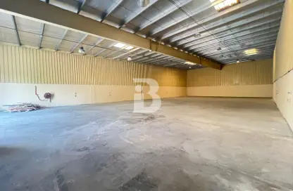 Warehouse - Studio for rent in Phase 2 - Dubai Investment Park (DIP) - Dubai