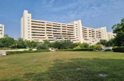 Apartment - 2 Bedrooms - 3 Bathrooms for sale in Norton Court 4 - Norton Court - Motor City - Dubai